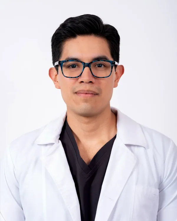 Dr. Geovani Efraín Martínez Ocampo, cirujano pediatra y urólogo pediatra en CDMX